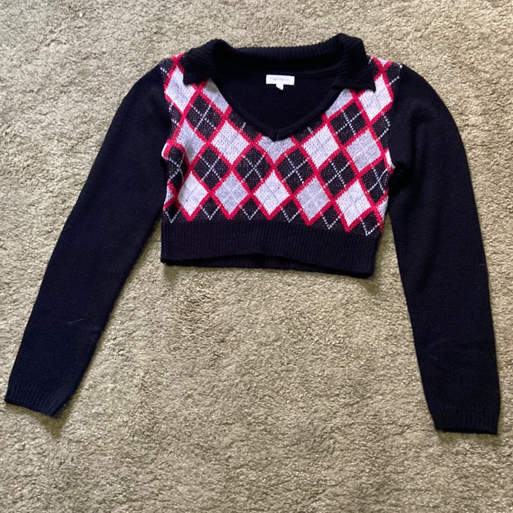This is a super cute argyle sweater